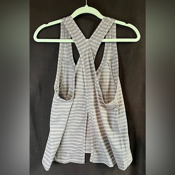 Zyia Gray Nimbus Split Back Tank (Sz Lg) - Picture 5 of 16